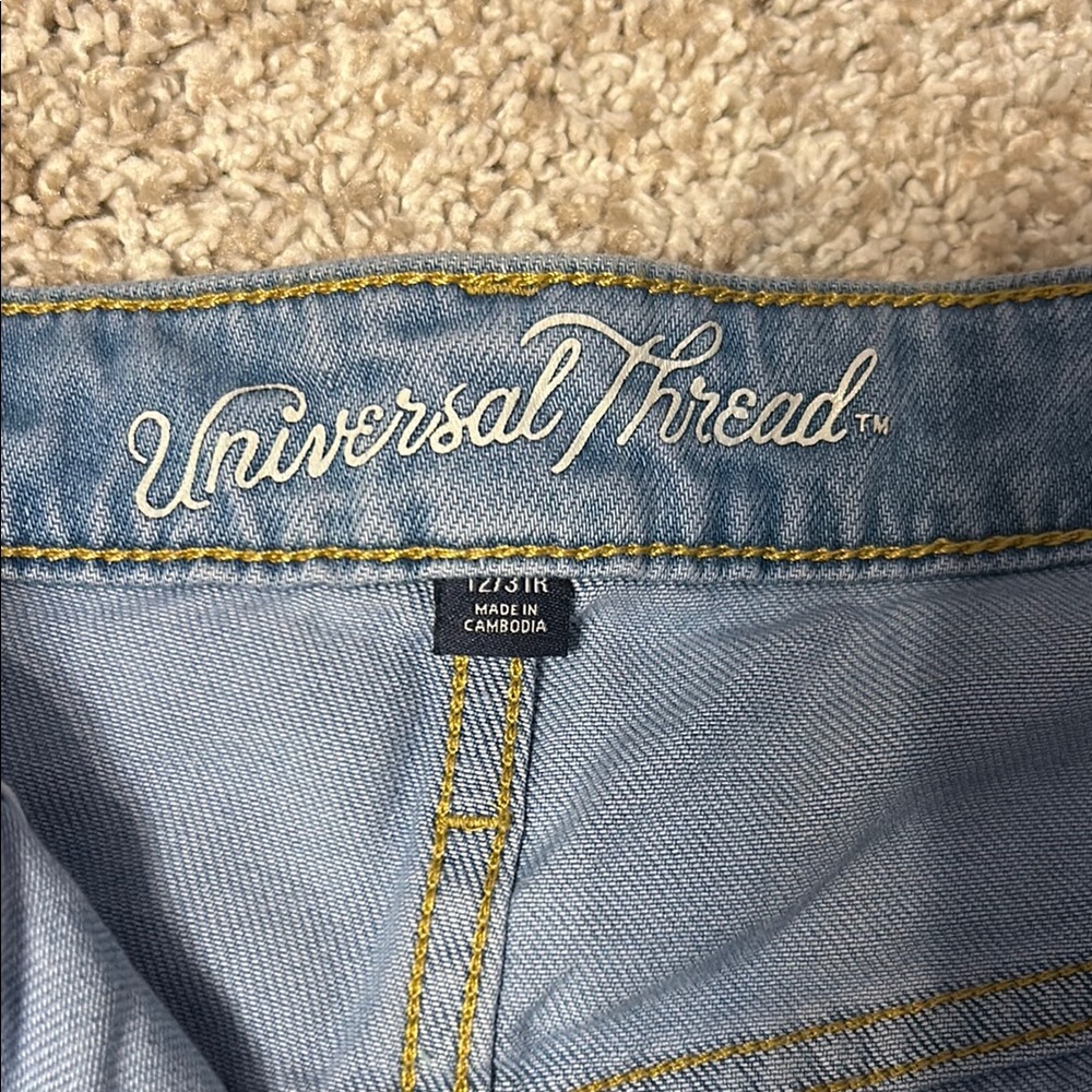 Universal Thread Denim Jeans with Yellow Stitching